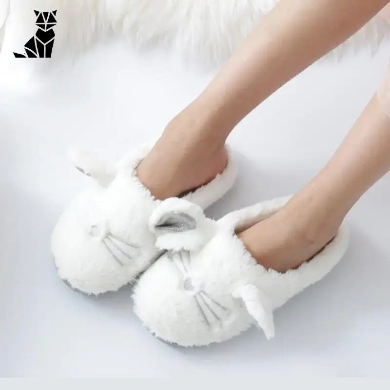 Adorable Paire De Chaussons Chat Avec Petites Oreilles Pour L’hiver